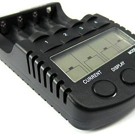Charger AA/AAA C3 with LCD