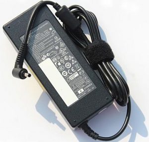 Laptop Power Adapter DELL 90W: 19.5V, 4.62A | DE90G4017