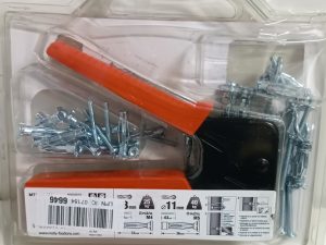 Ecost customer return Molly M71925XJ M71925 Set of 20 Wall Plugs  10 x 4 x 33 mm Dowels and 10 x 5 x