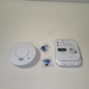Ecost prekė po grąžinimo Smartwares FSE-19203 Smoke Co Detector Set, Weiß, 1 Piece Ecost prekė po grąžinimo Smartwares FSE-19203 Smoke Co Detector Set, Weiß, 1 Piece