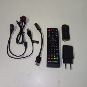 Ecost customer return Metronic 441625 Decoder TDT Dongle Stick DVB-T2 HEVC HDMI USB Ecost customer return Metronic 441625 Decoder TDT Dongle Stick DVB-T2 HEVC HDMI USB