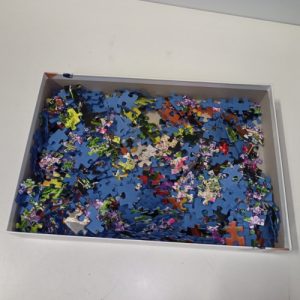 Ecost Customer Return Ravensburger Puzzle 13685 - Flower Arrangement - 500-piece puzzle for adults a