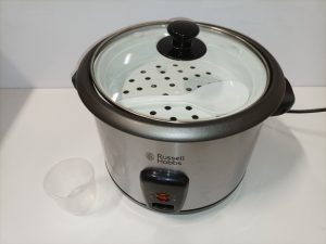 Ecost Customer Return, Russell Hobbs Cooking 10 cups, 700 W, 1.8 liters, spatula and meassel include Ecost Customer Return, Russell Hobbs Cooking 10 cups, 700 W, 1.8 liters, spatula and meassel include