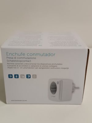 Ecost customer return Homematic IP Smart Home Switch Socket, Digital Adapter Plug Controls Lights or Ecost customer return Homematic IP Smart Home Switch Socket, Digital Adapter Plug Controls Lights or