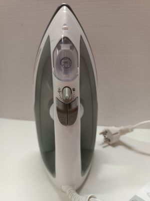 Ecost Customer Return, Amazon Basics Steam iron with Teflon sole, 1200 W Ecost Customer Return, Amazon Basics Steam iron with Teflon sole, 1200 W