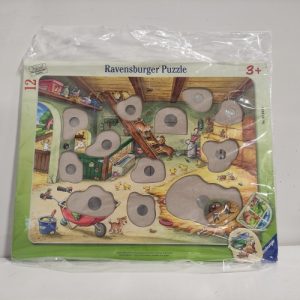 Ecost Customer Return Ravensburger Children's Puzzle 05092 - Farm Residents - frame puzzle for child